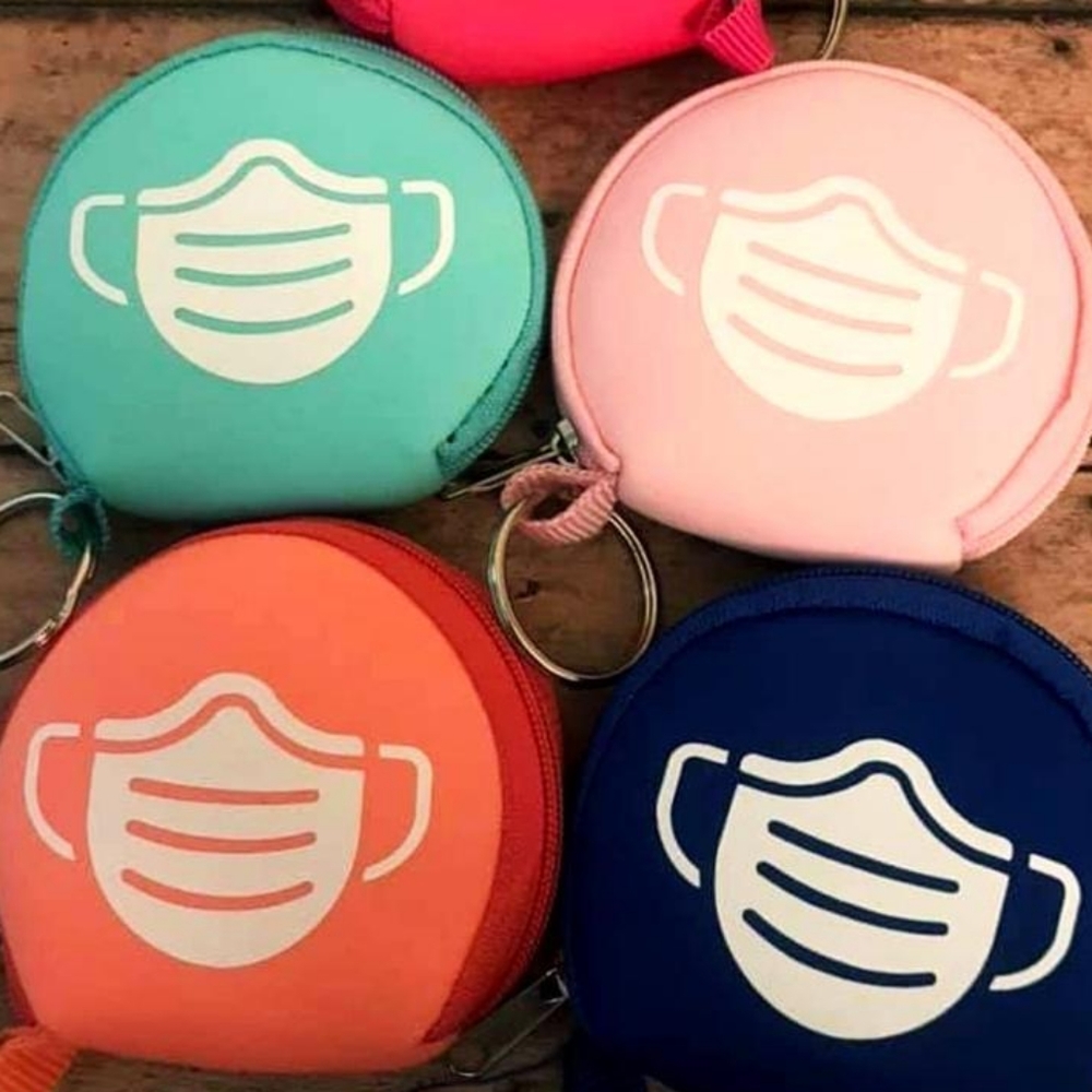 Face Mask Holder